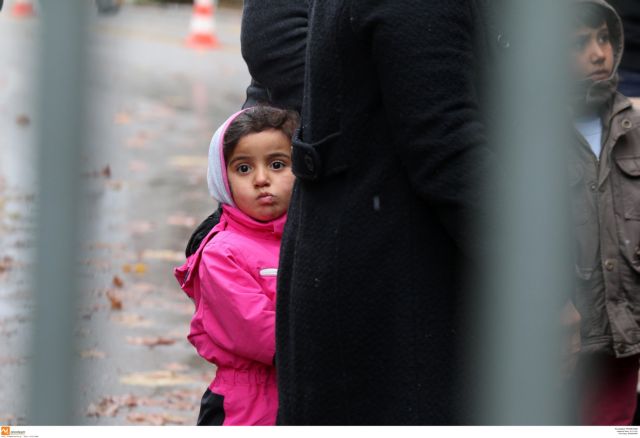 Μόλις το 5% του στόχου για μετεγκατάσταση προσφύγων έχει επιτύχει η ΕΕ