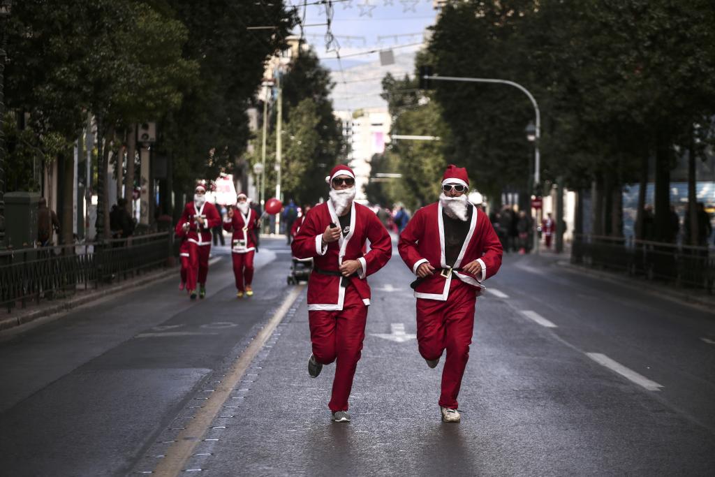 Κυκλοφοριακές ρυθμίσεις την Κυριακή λόγω του «Athens Santa Run»
