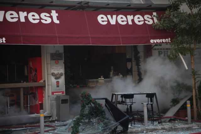 Mία νεκρή και πέντε τραυματίες από την έκρηξη στο Everest στην πλατεία Βικτωρίας