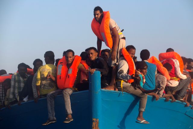 Frontex: Οι ΜΚΟ συνεργάζονται με τους δουλεμπόρους!