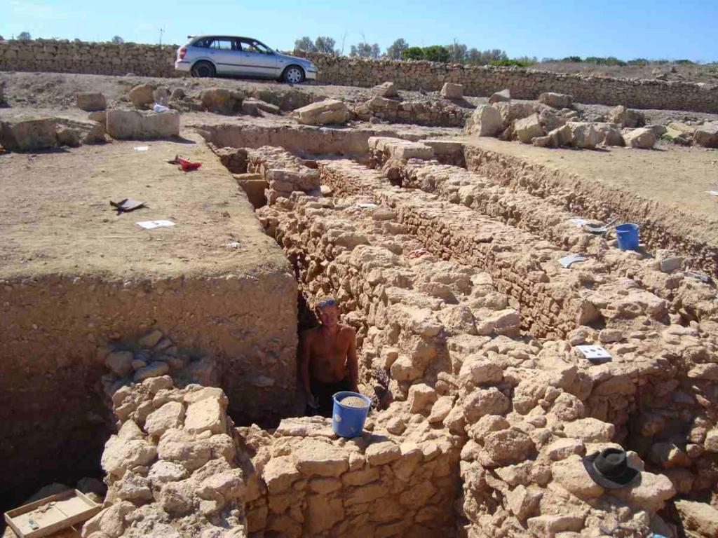 Κύπρος: Κατάλοιπα αρχαίου χειρουργείου βρέθηκαν στην αγορά της Νέας Πάφου