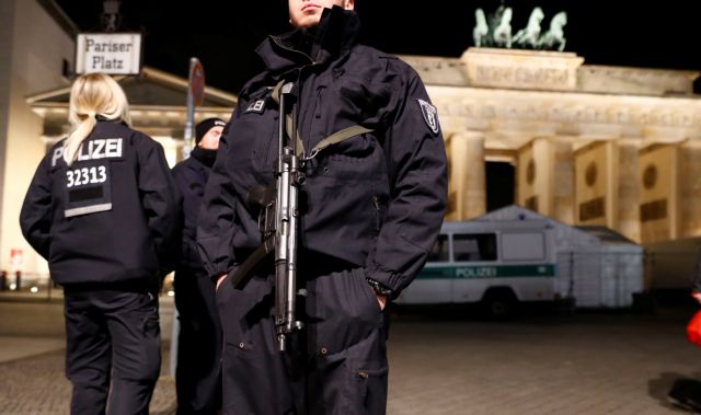 Δρακόντεια μέτρα ασφαλείας στην Ευρώπη ενόψει της Πρωτοχρονιάς