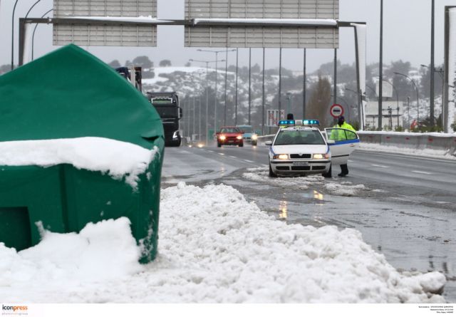 Κακοκαιρία: Πού έχει διακοπεί η κυκλοφορία – Πού χρειάζονται αλυσίδες σε όλη τη χώρα