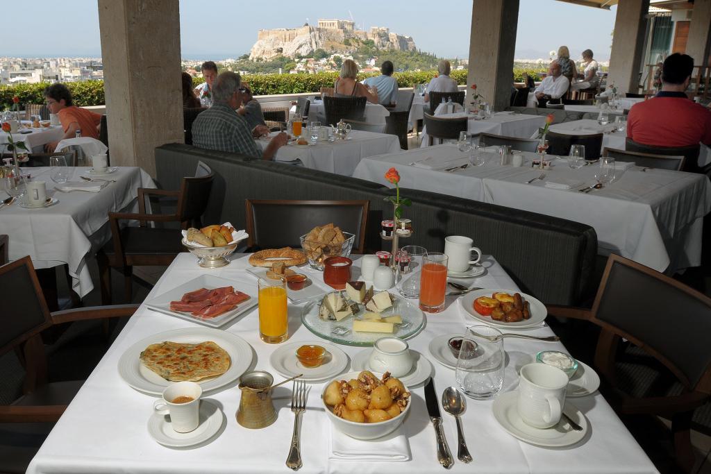Πάνω από 800 ξενοδοχεία σε όλη την Ελλάδα σερβίρουν «ελληνικό πρωϊνό»