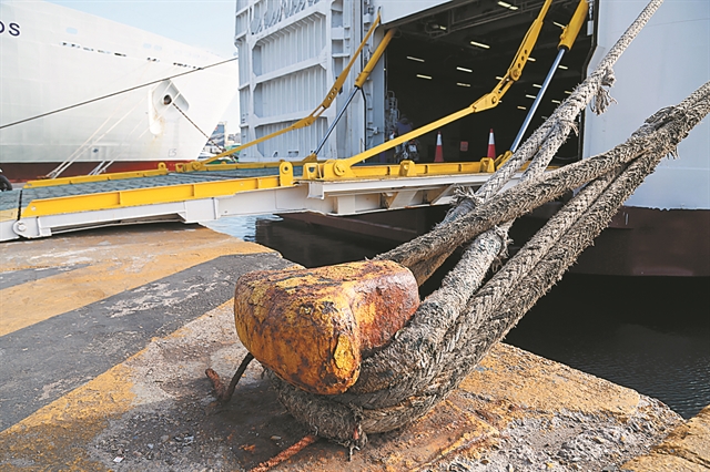 Κρατείται ρωσικό δεξαμενόπλοιο