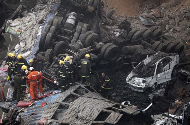 Κίνα: Εξι νεκροί από φωτιά σε κατάστημα με πυροτεχνήματα