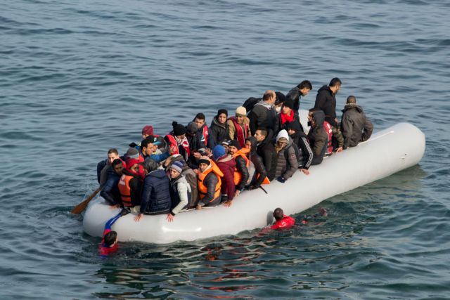 «Ποδαρικό» έκαναν 46 πρόσφυγες στη Χίο