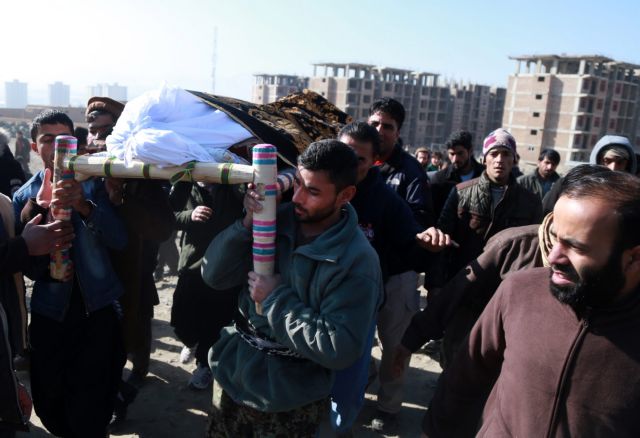 Πενήντα έξι νεκροί από επιθέσεις στο Αφγανιστάν