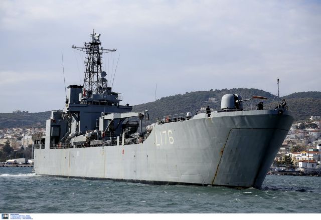 Στο αρματαγωγό πλοίο «Λέσβος» θα φιλοξενηθούν πρόσφυγες από την Μόρια