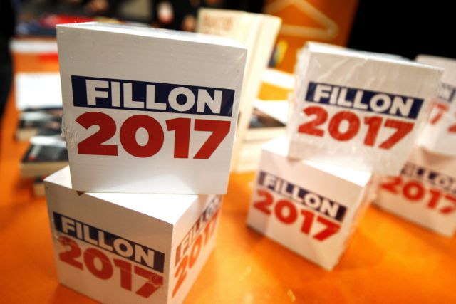 Λεπέν, Φιγιόν, Μακρόν ψηφίζουν οι γάλλοι για πρόεδρο, άφαντοι οι Σοσιαλιστές
