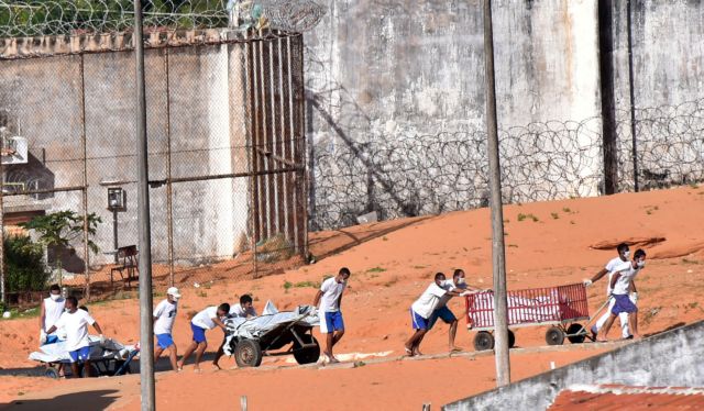 Βραζιλία: 27 νεκροί σε μάχη αντίπαλων συμμοριών μέσα σε φυλακή