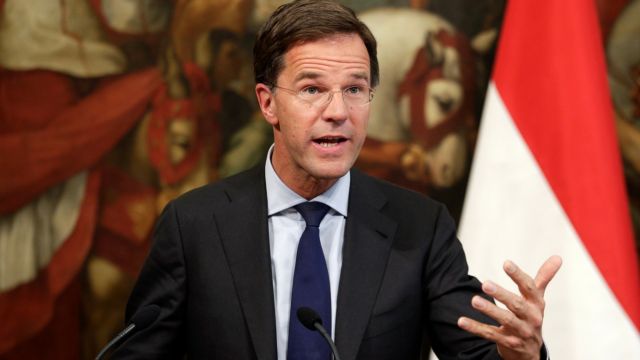 Ολλανδός πρωθυπουργός προς μετανάστες: Αν δεν σας αρέσει εδώ, φύγετε