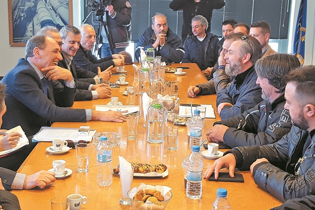 Φιλί της ζωής με άδηλο μέλλον