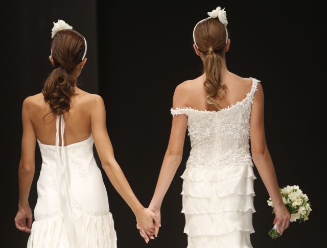 Η Φινλανδία επικύρωσε τον νόμο για τον γάμο των ομοφυλόφιλων