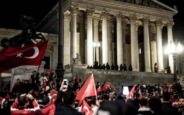 Αυστρία: Καταγγελίες για τουρκικό δίκτυο ιμάμηδων-πληροφοριοδοτών