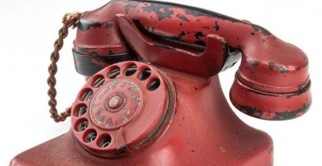 Για 243.000 δολάρια δημοπρατήθηκε το κόκκινο τηλέφωνο του Χίτλερ | tanea.gr