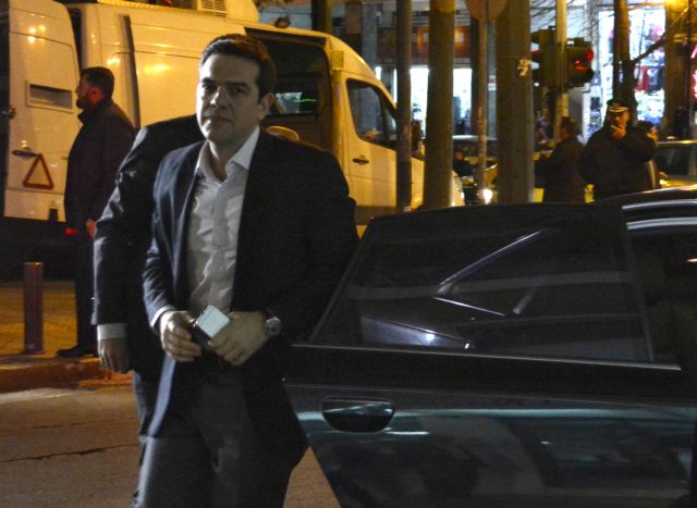 ΣΥΡΙΖΑ: Το Eurogroup στην Πολιτική Γραμματεία, τηλεφώνημα Τσίπρα-Γιούνκερ