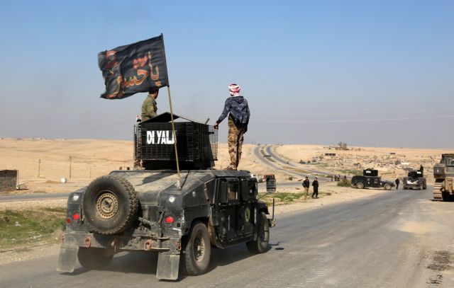 Οι ιρακινές δυνάμεις εφορμούν στο αεροδρόμιο της Μοσούλης