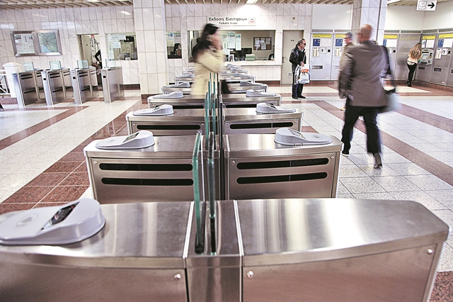 Τραπεζικές κάρτες αντί εισιτηρίων