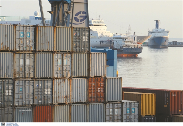 Γρίφος για δυνατούς λύτες τα… άδεια κοντέινερ