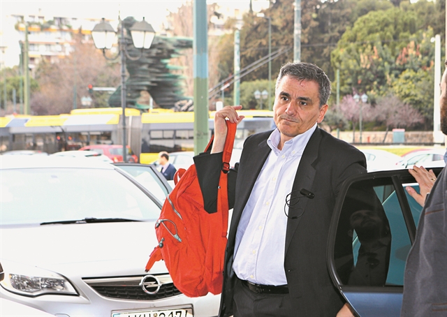 Ζητούν να γίνουν σε 30 ημέρες 16 μεταρρυθμίσεις