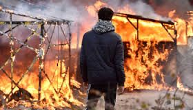 Ιταλία: Δύο μετανάστες έχασαν τη ζωή τους από πυρκαγιά σε παραγκούπολη