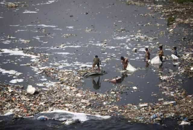 ΠΟΥ: Τα μολυσμένα περιβάλλοντα σκοτώνουν 1,7 εκατομμύρια παιδιά ετησίως