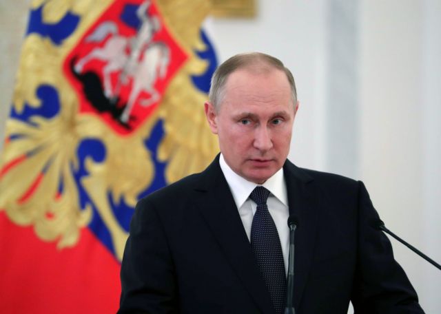 Μόσχα: Τη Λεπέν υποδέχθηκε ο Πούτιν