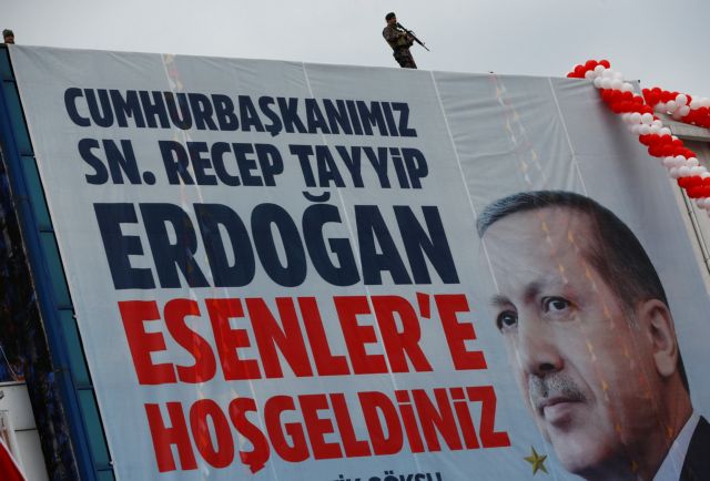 Στις κάλπες οι Τούρκοι της Γερμανίας για το δημοψήφισμα της 16ης Απριλίου