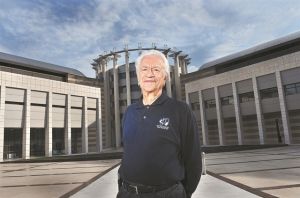 «Τίποτε δεν με αφήνει αδιάφορο στην επιστήμη»