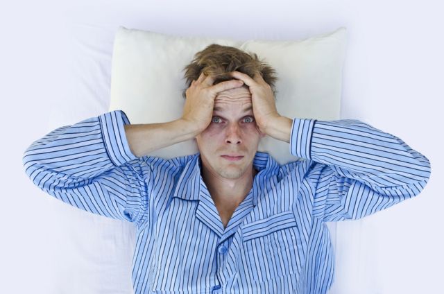 Η χρόνια έλλειψη ύπνου εξασθενεί τα οστά των ανδρών