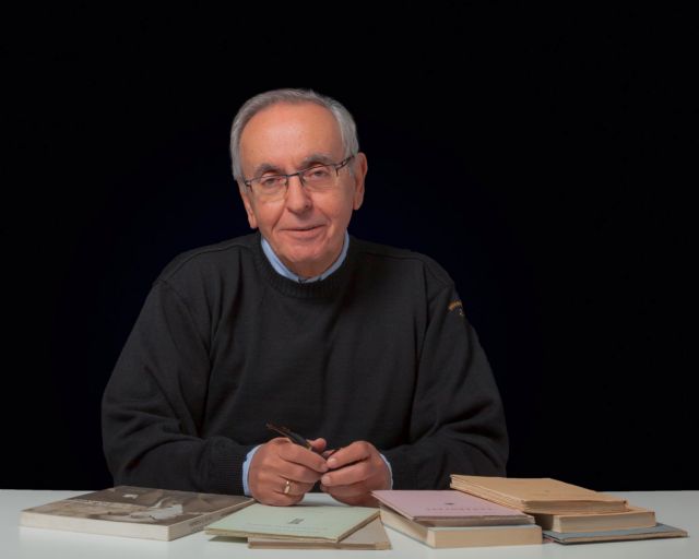 Ζωντανά χρόνια και χαρτιά