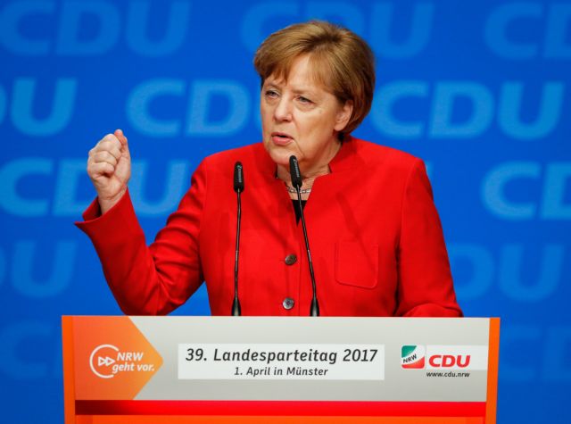 Επιθετική ομιλία Μέρκελ ενόψει των κρίσιμων εκλογών στη Βόρεια Ρηνανία – Βεστφαλία