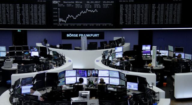 Η νίκη Μακρόν εκτόξευσε ευρώ και Χρηματιστήρια