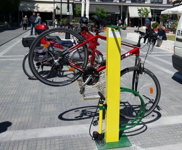 Ορθοπεταλιές #164 – Στην Κατερίνη ο πρώτος υπαίθριος σταθμός συντήρησης ποδηλάτων