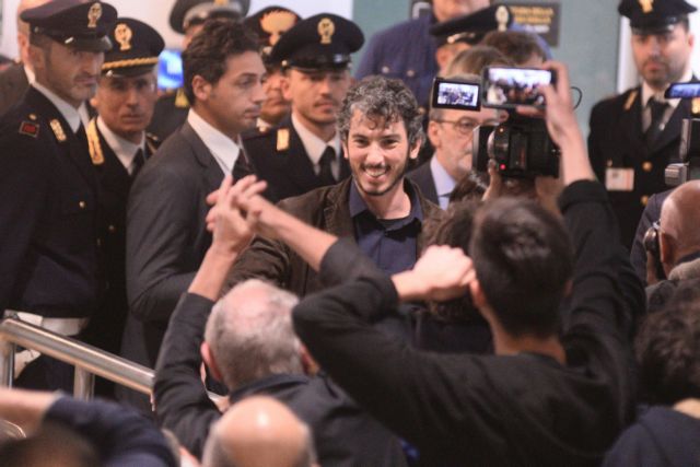 Ελεύθερος ο ιταλός δημοσιογράφος που κρατούνταν παράνομα στην Τουρκία