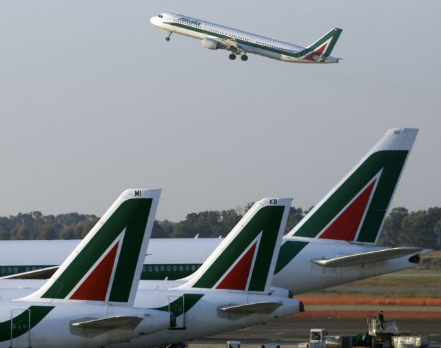 «Οχι» στο σχέδιο αναδιάρθρωσης είπαν οι εργαζόμενοι της Alitalia
