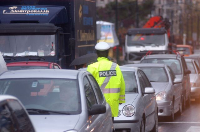 «Εμφραγμα» στους δρόμους της Αθήνας λόγω της βροχόπτωσης
