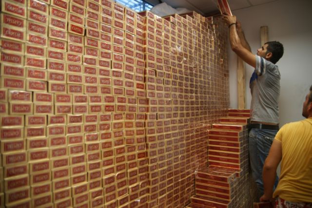 Επιχείρηση της ΕΛ.ΑΣ και εντοπισμός παράνομων εργοστασίων λαθραίων τσιγάρων