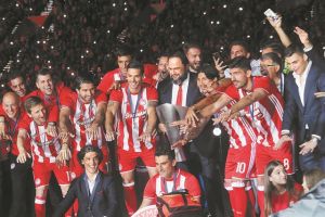 Χρονικό αγάπης, προσφοράς και δόξας