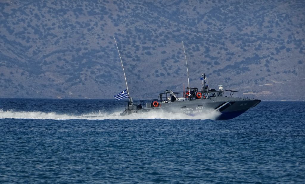 Εντοπίστηκε σκάφος με δεκάδες πρόσφυγες ανοιχτά της Πελοποννήσου