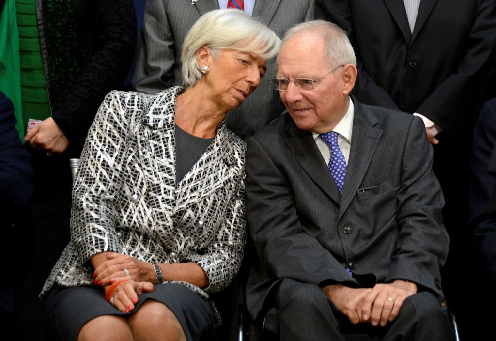 Συμβιβασμό Σόιμπλε – ΔΝΤ βλέπει η «Handelsblatt»