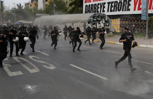 Δακρυγόνα στην διαδήλωση της Πρωτομαγιάς στην Κωνσταντινούπολη