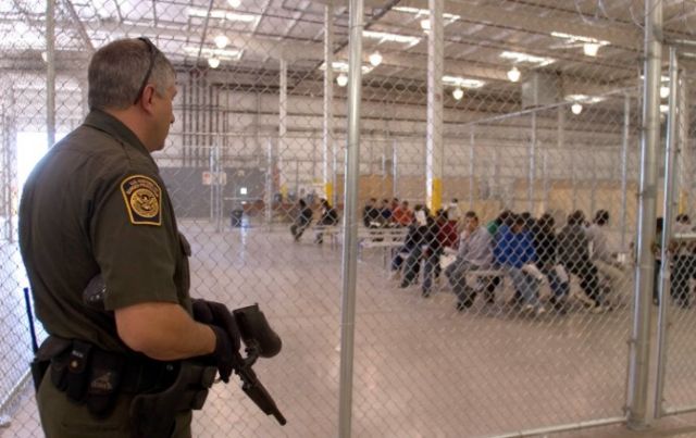 ΗΠΑ: «Εγκλειστοι στα κέντρα κράτησης μεταναστών πεθαίνουν χωρίς λόγο»