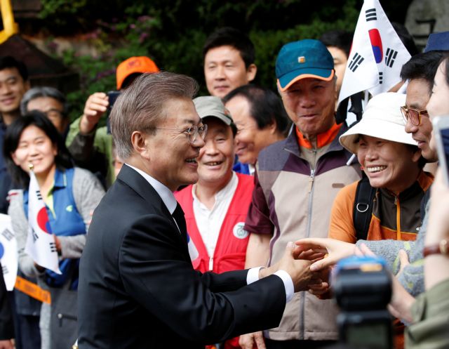 Πρόθυμος ακόμη και να πάει στην Πιογιάνγκ ο νέος πρόεδρος της Νότιας Κορέας