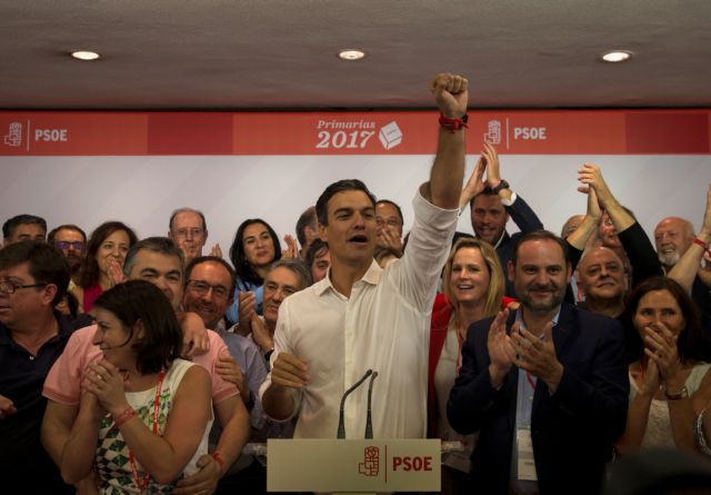 Ισπανία: Επανέρχεται στην ηγεσία των Σοσιαλιστών ο Πέδρο Σάντσεθ
