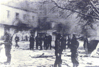 Οι κάτοικοι του Κάσελ τίμησαν με πλακάτ τα θύματα της σφαγής του Διστόμου