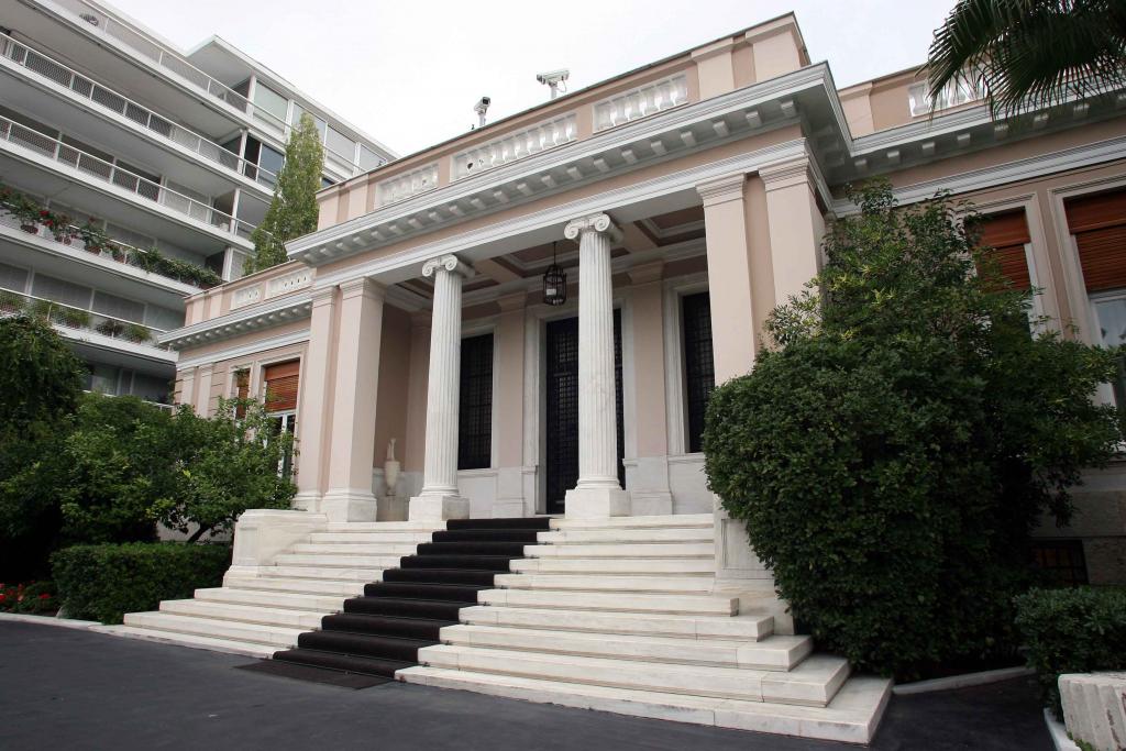 Επαφές Τσίπρα με τους πολιτικούς αρχηγούς για Eurogroup και Κυπριακό