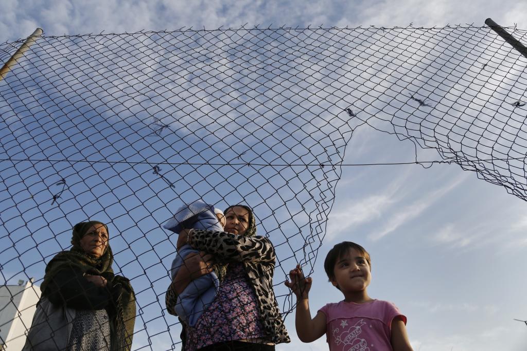 Ιστιοφόρο με 50 πρόσφυγες και μετανάστες εντοπίστηκε ανατολικά των Κυθήρων