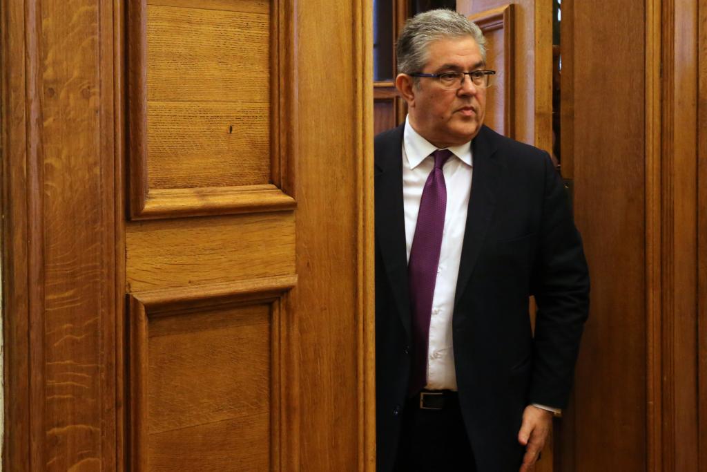 Κουτσούμπας: Ο κ. Τσίπρας υλοποιεί μία προς μία τις απαιτήσεις του κεφαλαίου